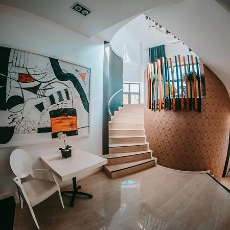 Hotel Garni Eter Nisz